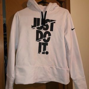 Nike pullovers